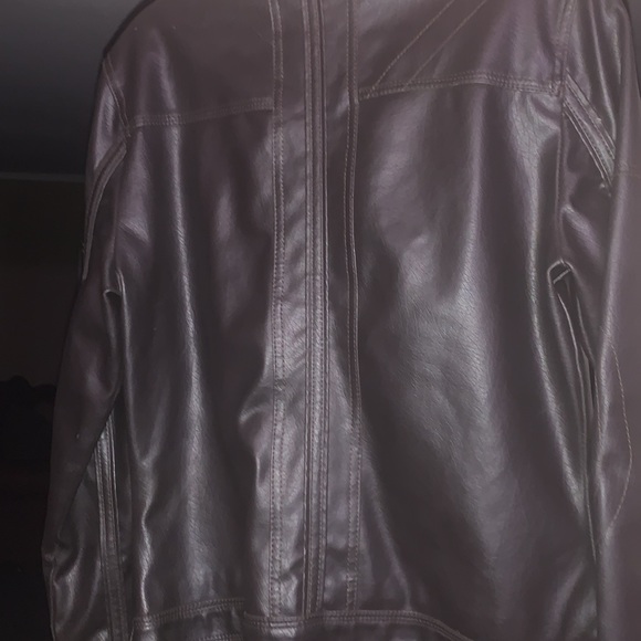 Frida faux. Leather jacket - Picture 8 of 8